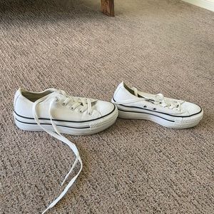 White platform Converse 5.5